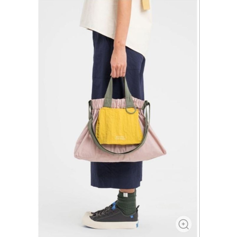 Ready Stock BTV Beyond The Vines Dumpling Bag M Colorblock Blush Mustard