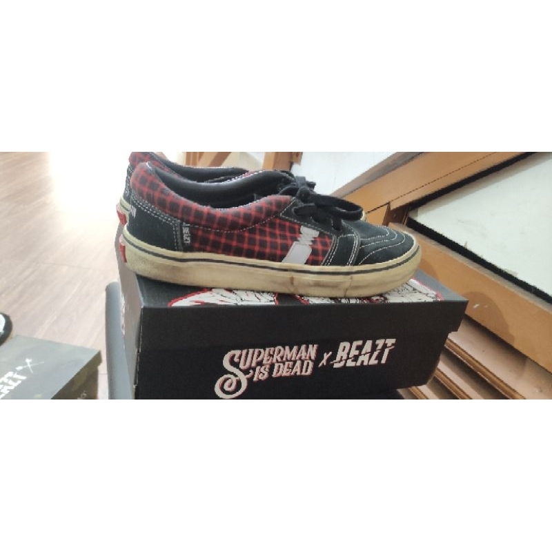 Beazt x Superman Is Dead