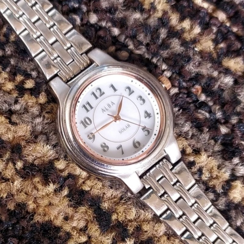 Jam Tangan Analog SEIKO - ALBA SOLAR V181 - 0AL0
