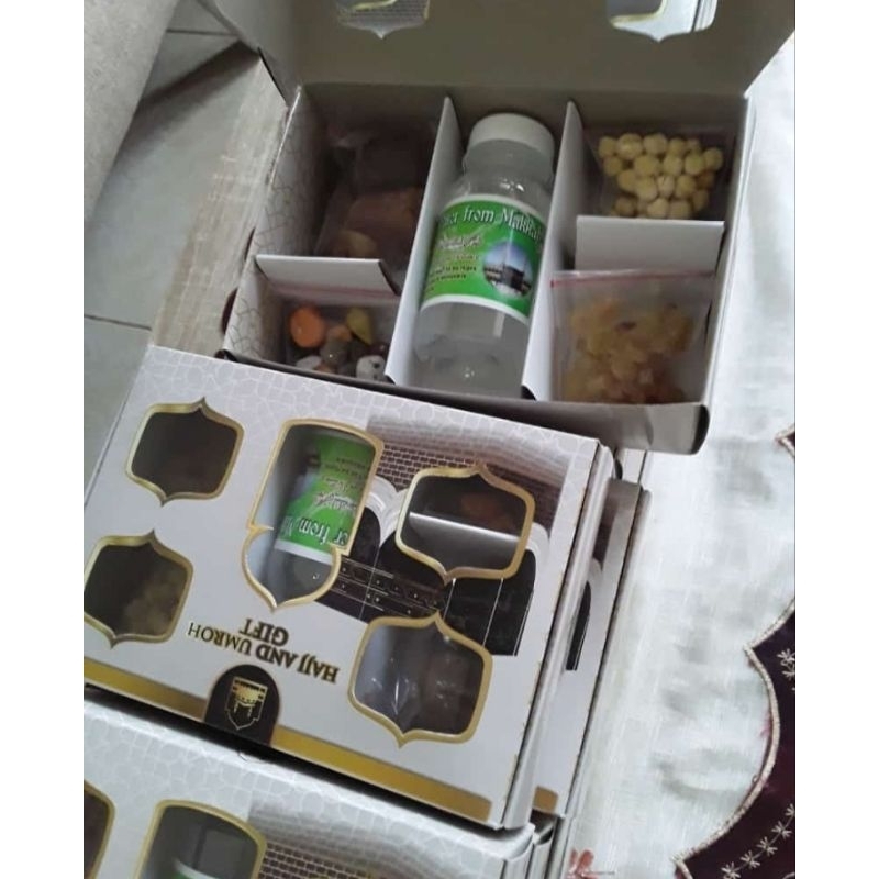 

Paket oleh oleh haji/umroh