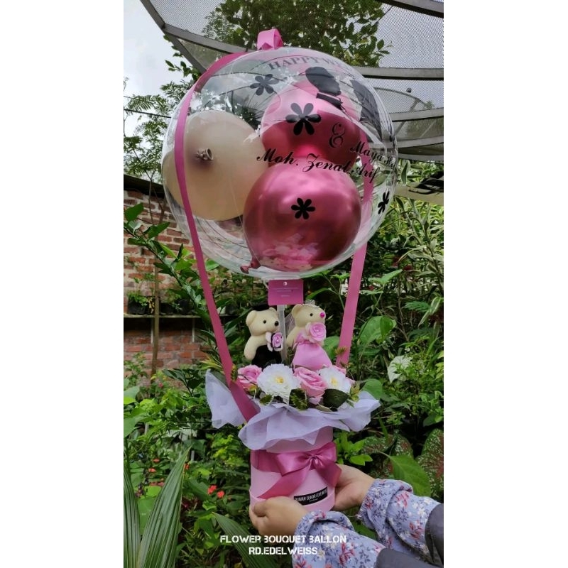 FLOWER BOUQUET BALLON BONEKA PENGANTIN COUPLE/BUKET BALON BONEKA PENGANTIN COUPLE