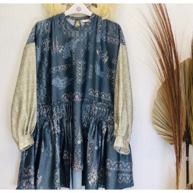 Anuva Top size S/M Ria Miranda