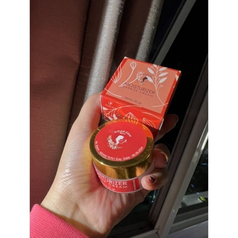 MOISTIRIZER RIRAN GLOW