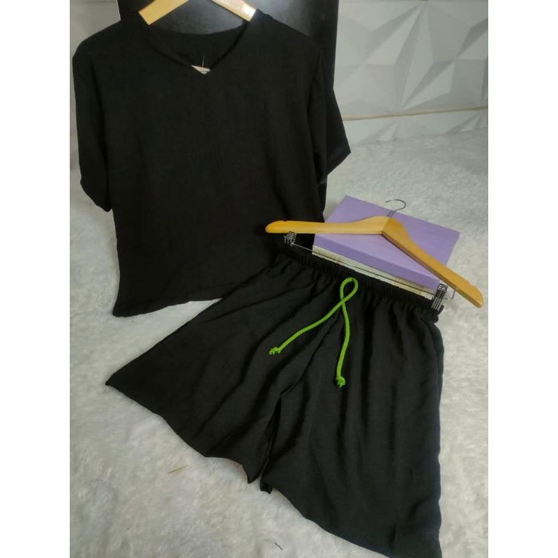 SETCEL PENDEK WANITA KEKINIAN CRINGKLE AIRFLOW