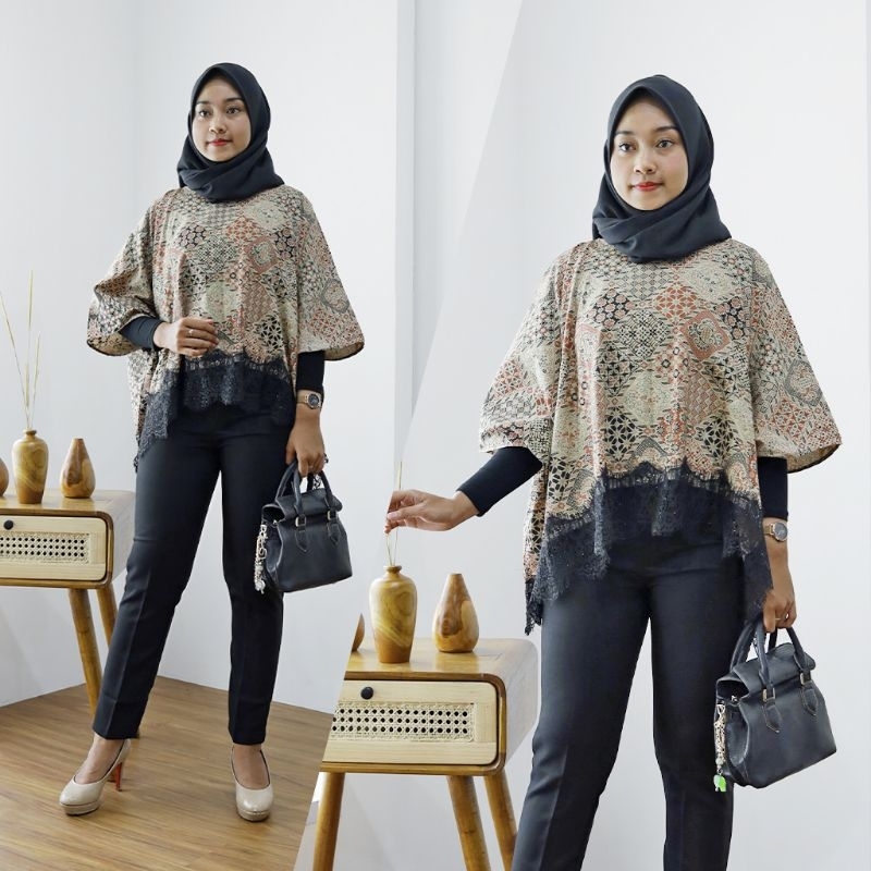 Blus Batik Kelelawar Sogan Renda Hitam - Naira Batik