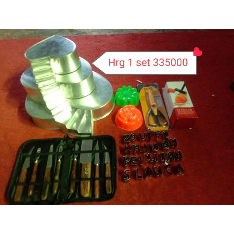

1 SET TUMPENG HATI TANGGA