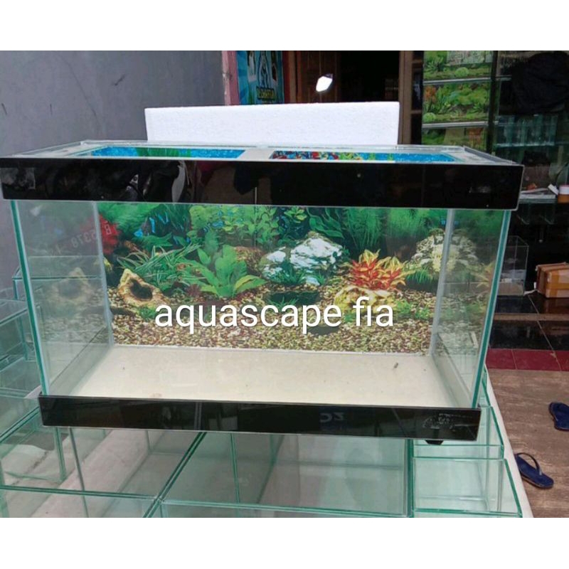 AQUARIUM 60X30X35 BACKGROUND LIST KACA HITAM