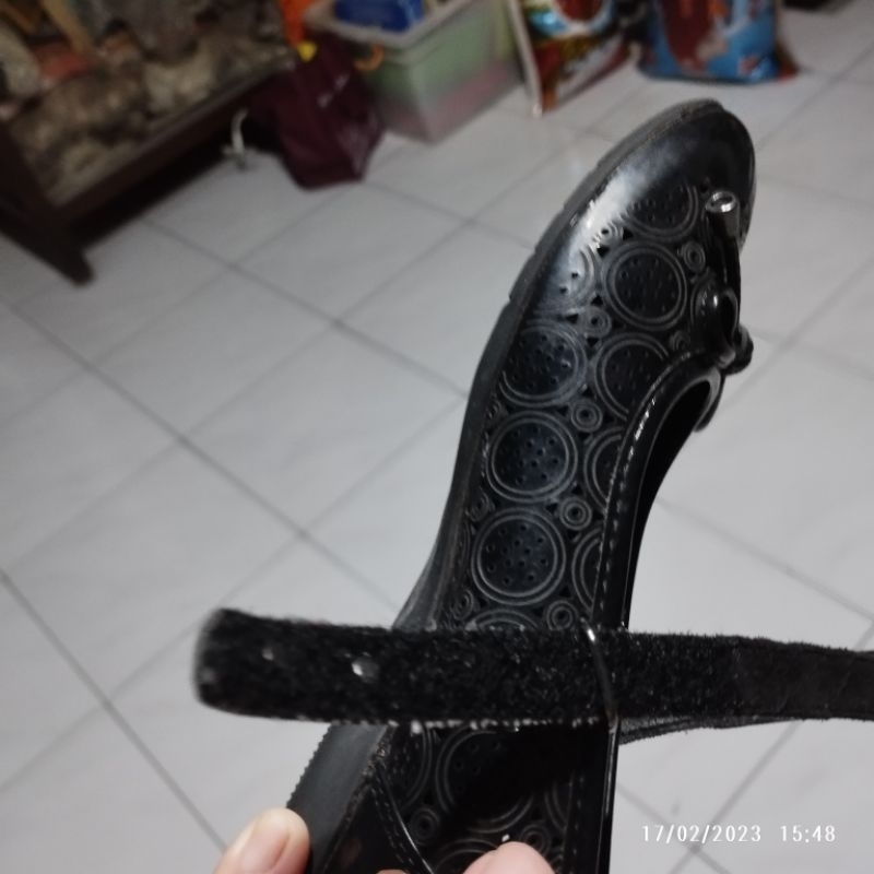 sepatu sekolah anak perempuan preloved ukuran 31 dr kong anak hitam