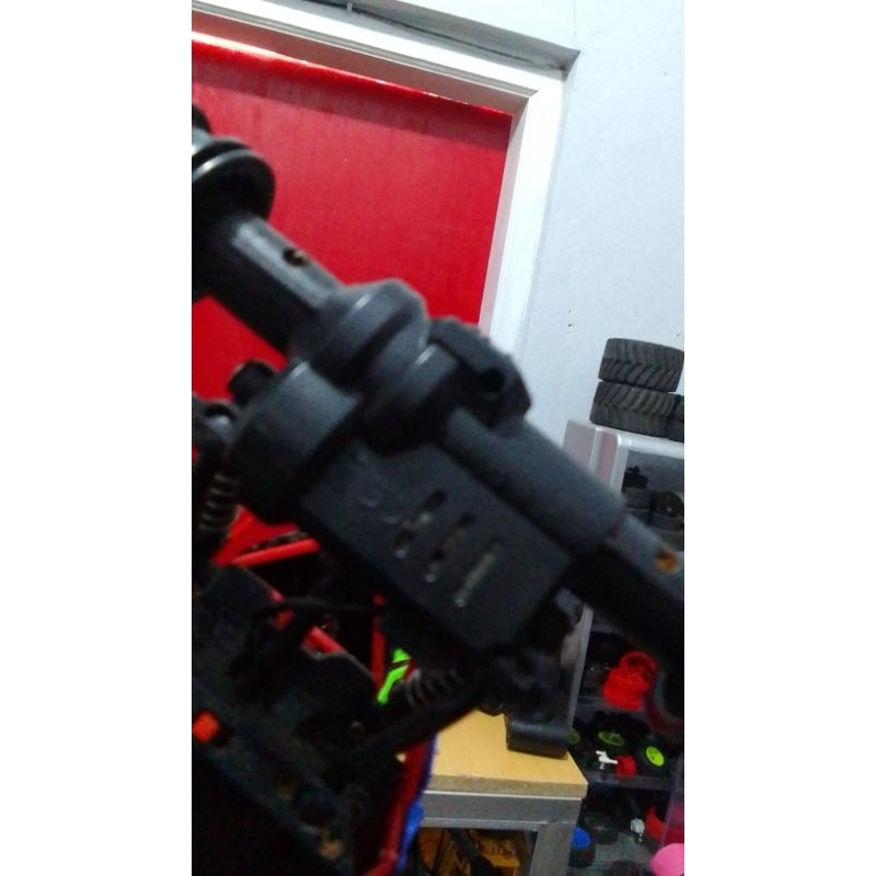 mobil rc gardan belakang Rockrawler 1/16