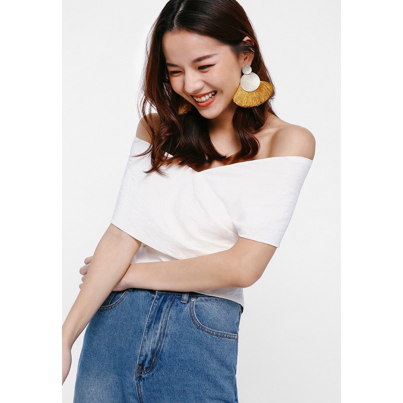Love bonito preloved - tyara off shoulder sabrina foldover crop top in white (L)