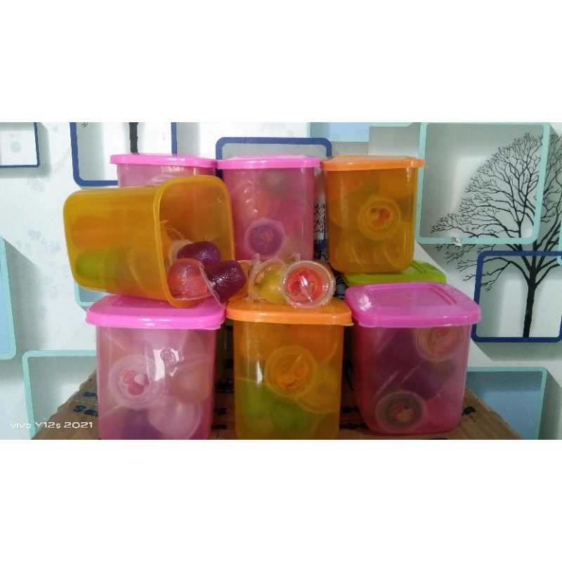 

JELLY INACO FREE TOPLES CANTIK