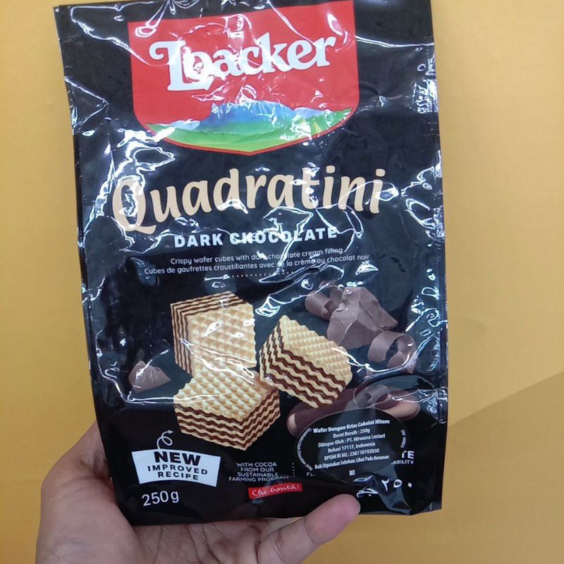 

loacker quadratini dark Chocolate 250gr