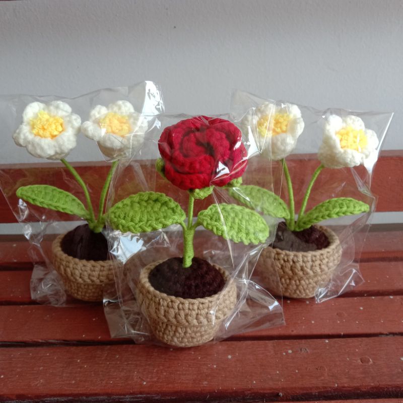 Crochet mini flower / bunga rajut / hiasan meja / bunga rajut mini hiasan meja