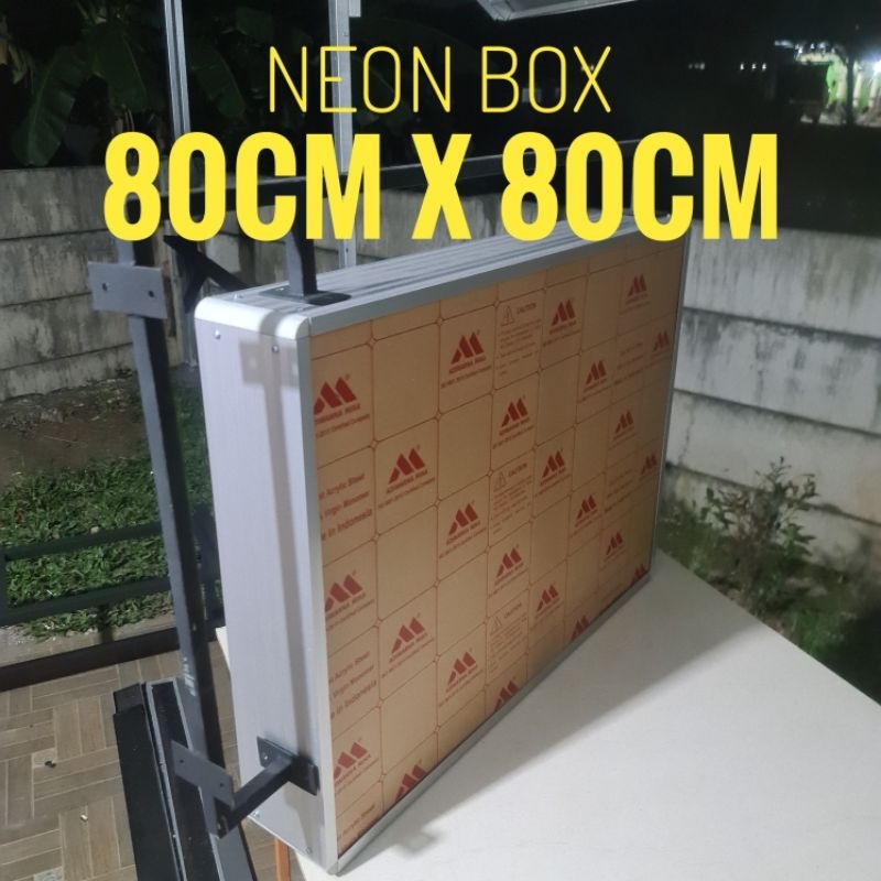 

Neon Box Ukuran 80cm x 80cm