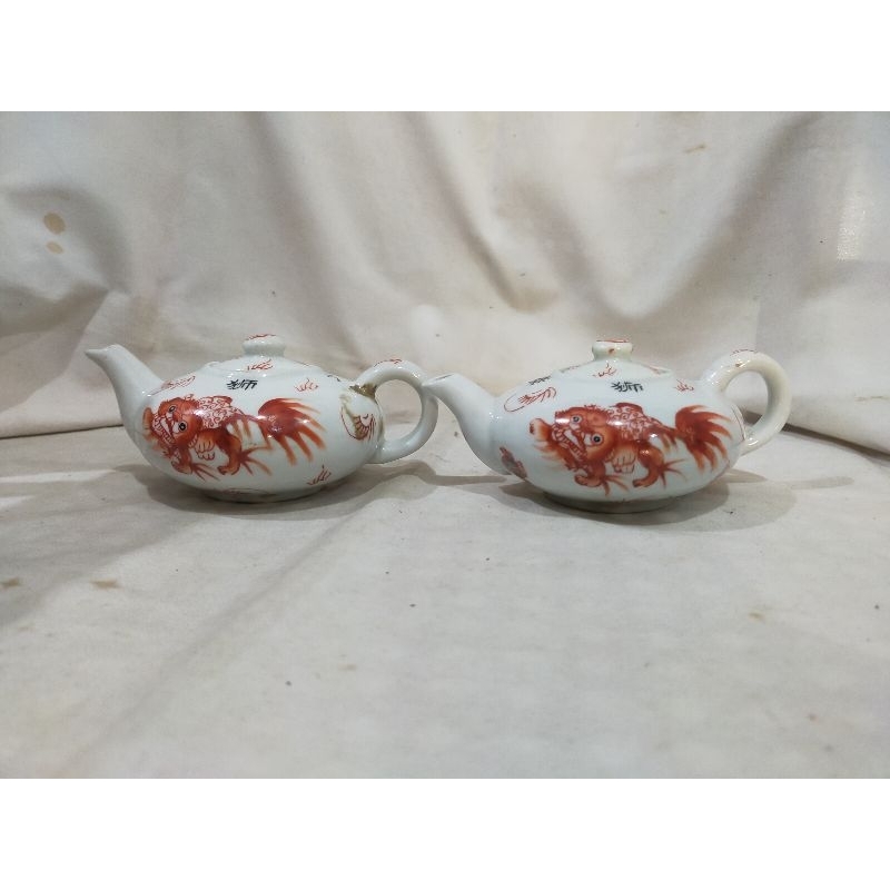 sepasang teko keramik cina motif kirin antik