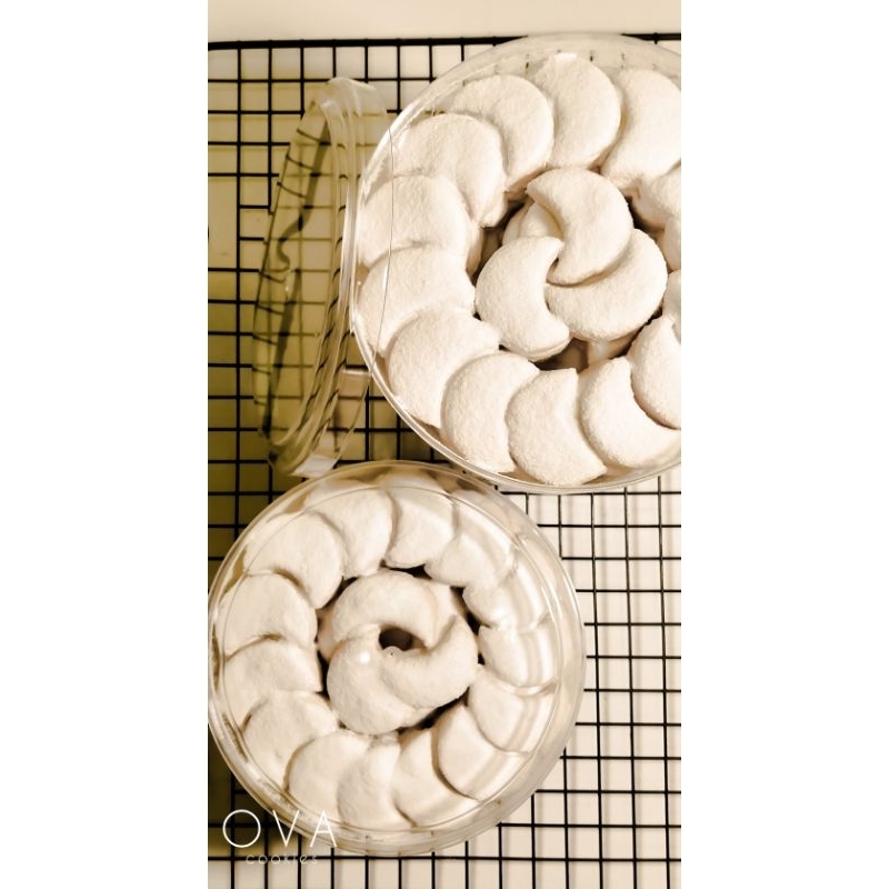 

Putri Salju Ova Cookies 500 gr, Kue Kering Premium Murah