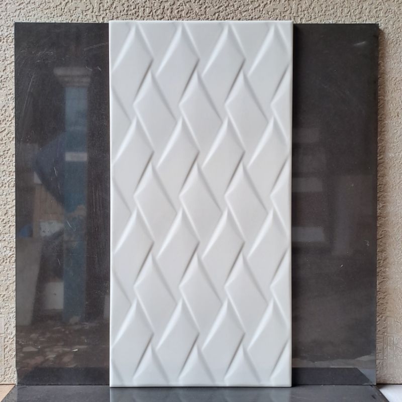 keramik dinding kamar mandi / keramik dinding dapur / keramik putih timbul / keramik mulia 30x60 TRA