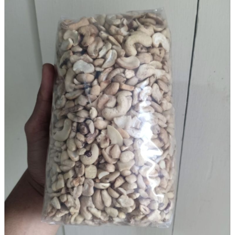 

kacang mede patahan