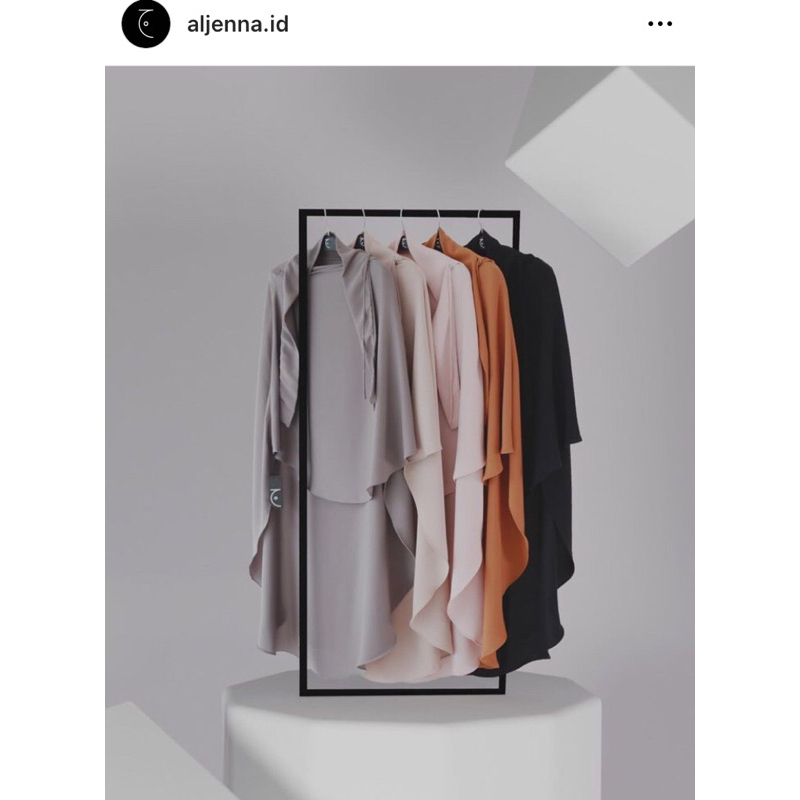 Aljenna FK Short Ouval Black