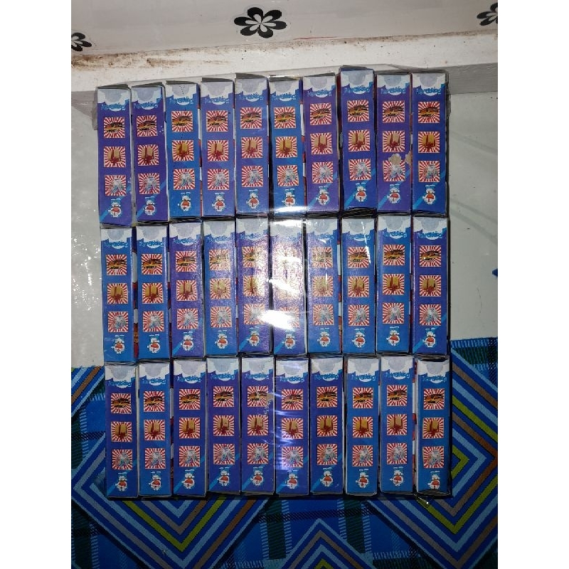 

kotak kado / kakadoan berhadiah isi 30