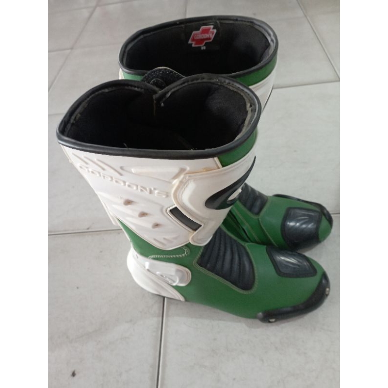 Sepatu Road Race Gordon Green Black Size 39