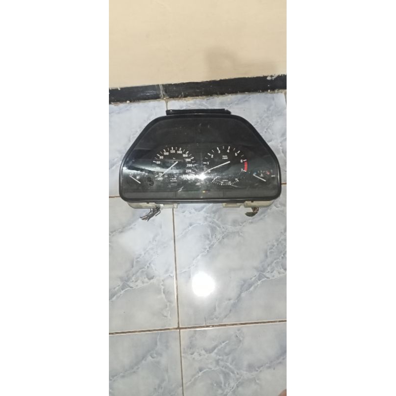speedometer BMW E34 520i