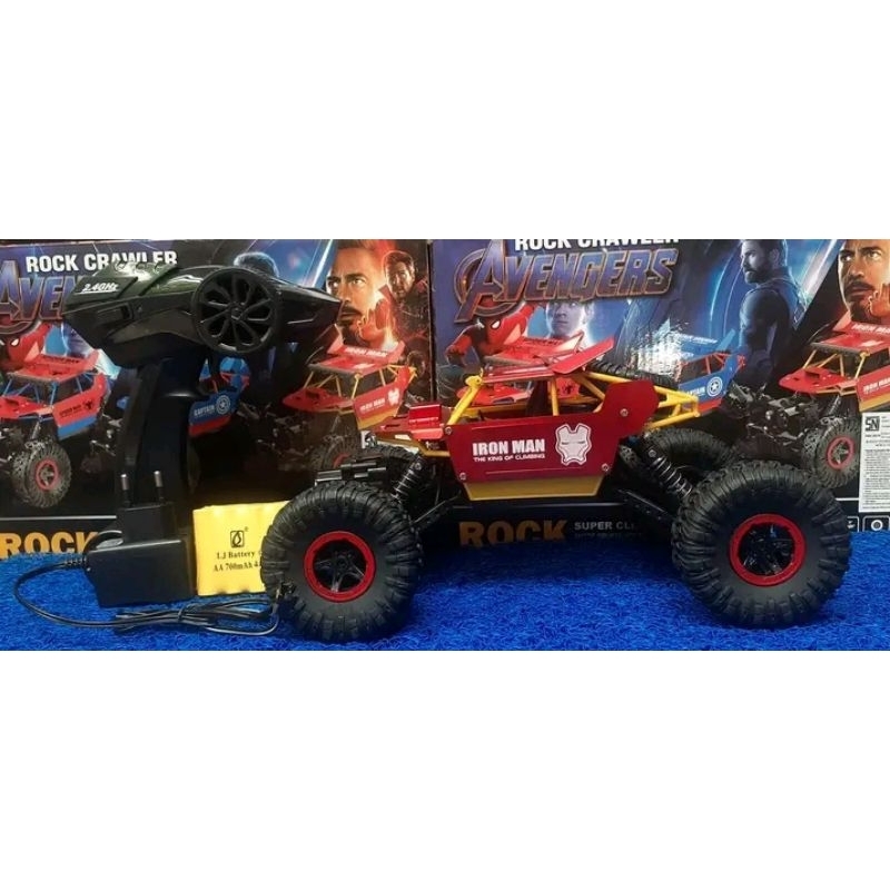 mainan mobil remot rc rock crawler 4x4 body metal alloy batre cash ukuran besar signal 2.4ghz bisa buat lomba cocok buat mainan anak mainan koleksi keluarga set kado anak bisa bayar di tempat