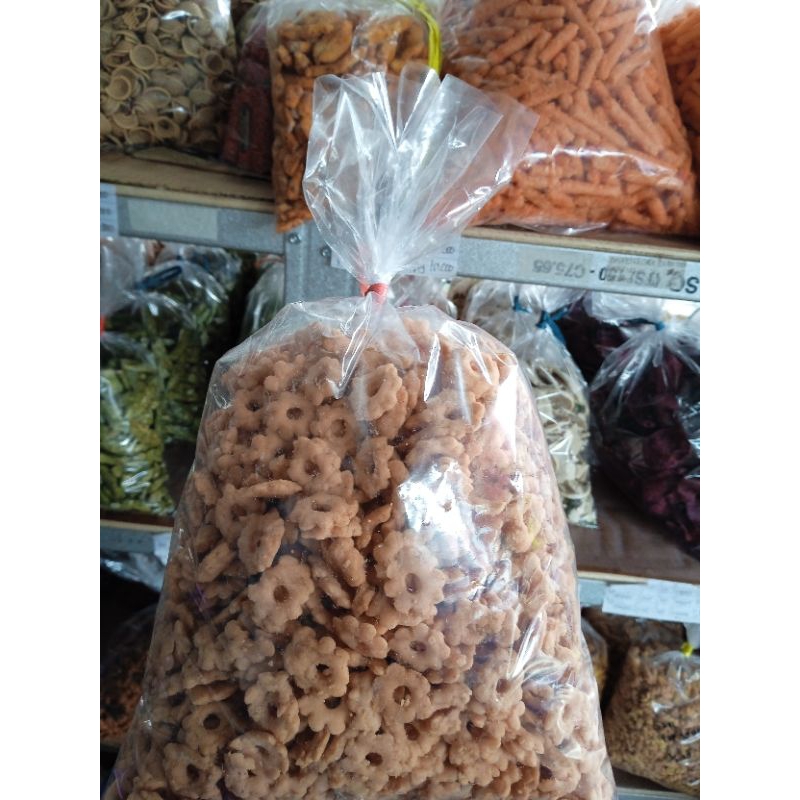 

Cemilan ajisan 1/2 kg