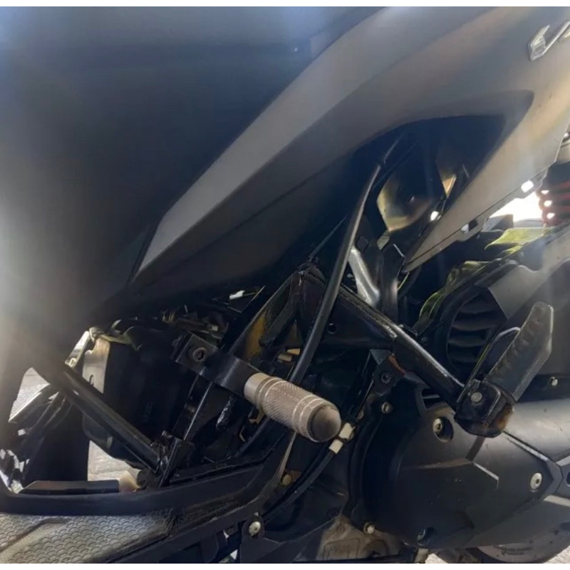 FOOT STEP PIJAKAN KAKI UNDERBONE VARIO 125 VARIO 150 CROME