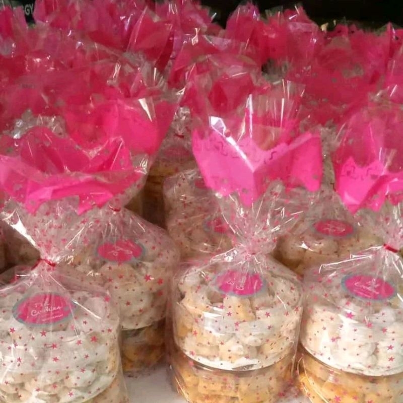 

1 Paket Cookies 250gr : 100k dapat tiga (Nastar,keju,salju)