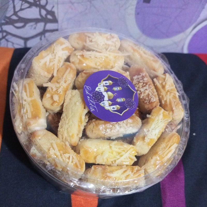 

castengel keju. coklat