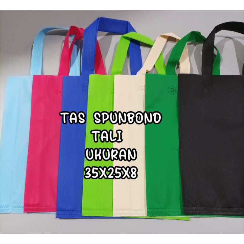 

Tas Spunbond tali 25x35x8cm / Goodie Bag / Tas Kain Polos