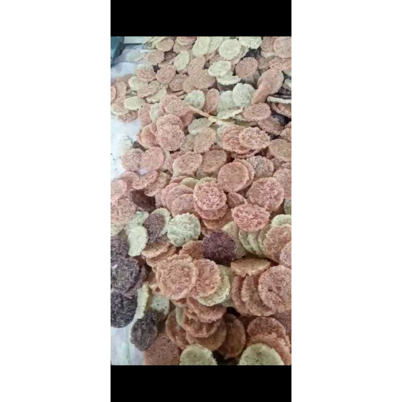 

rangginang mentah isi 30 pcs di jamin maknyus