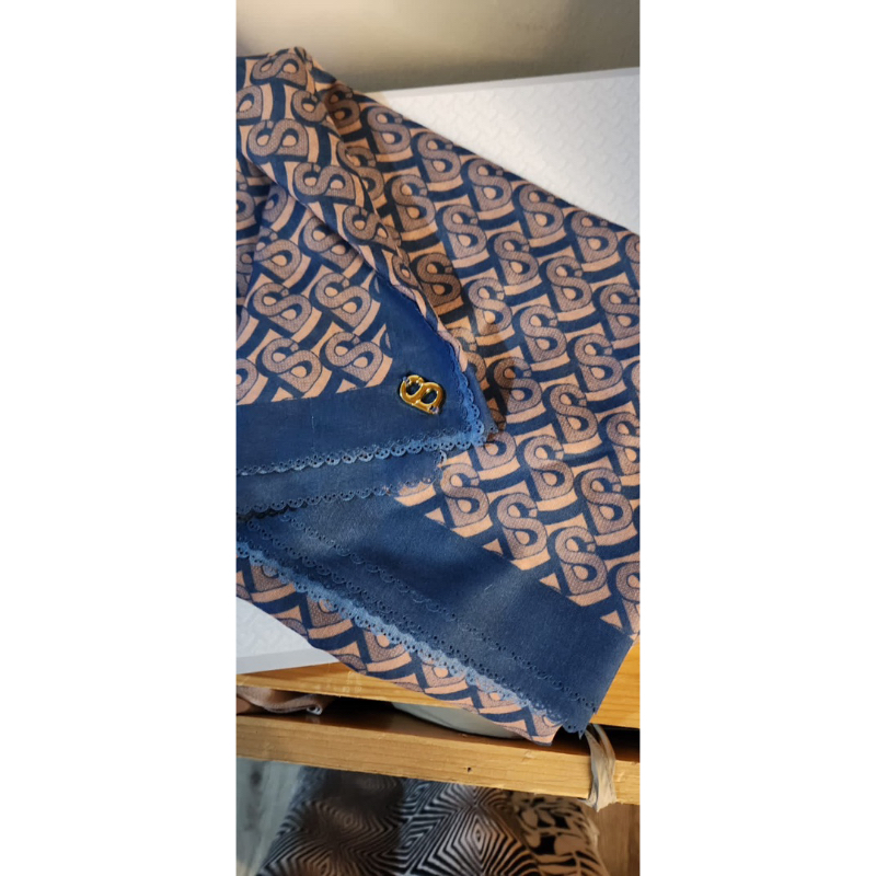 Preloved Hijab buttonscarves Bimu Gelato