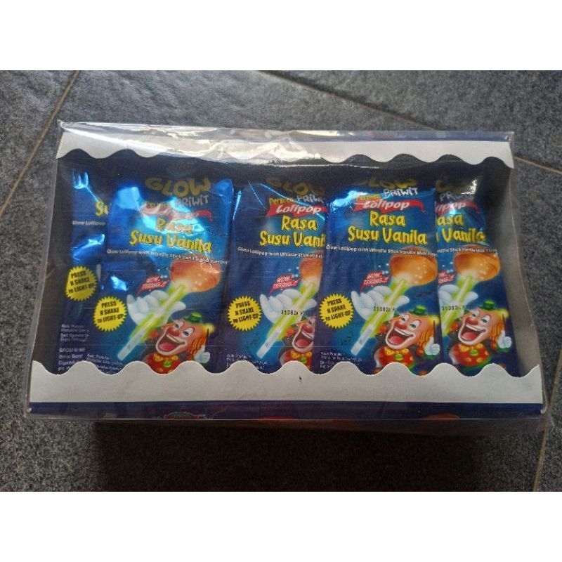 permen magic glow lollipop rasa susu vanila box isi 24pcs*10gr