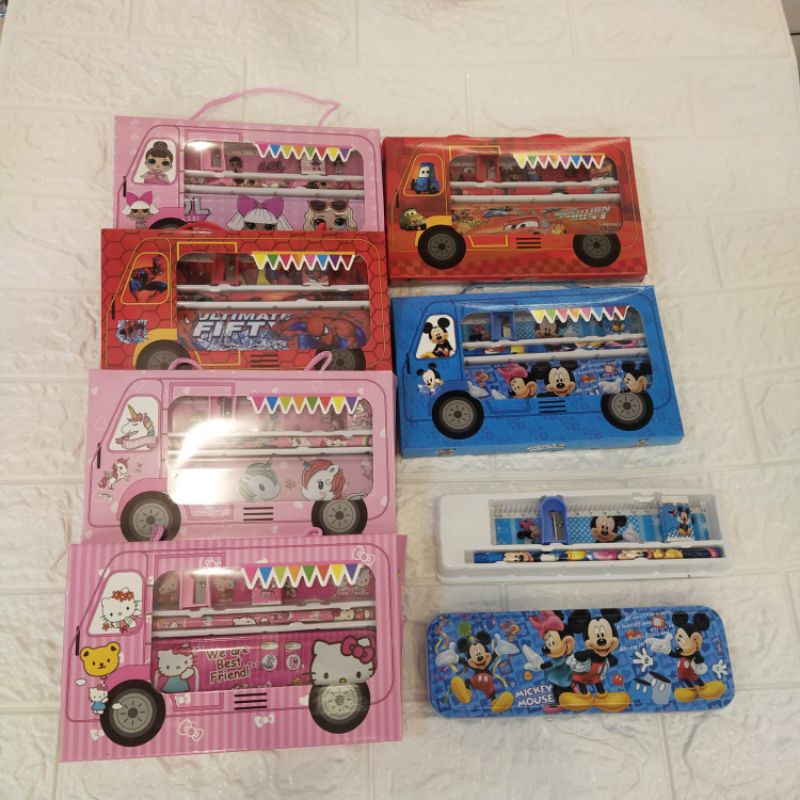 

Tempat pensil set Stationery kode : 9008 Tempat pensil set karakter cover kardus