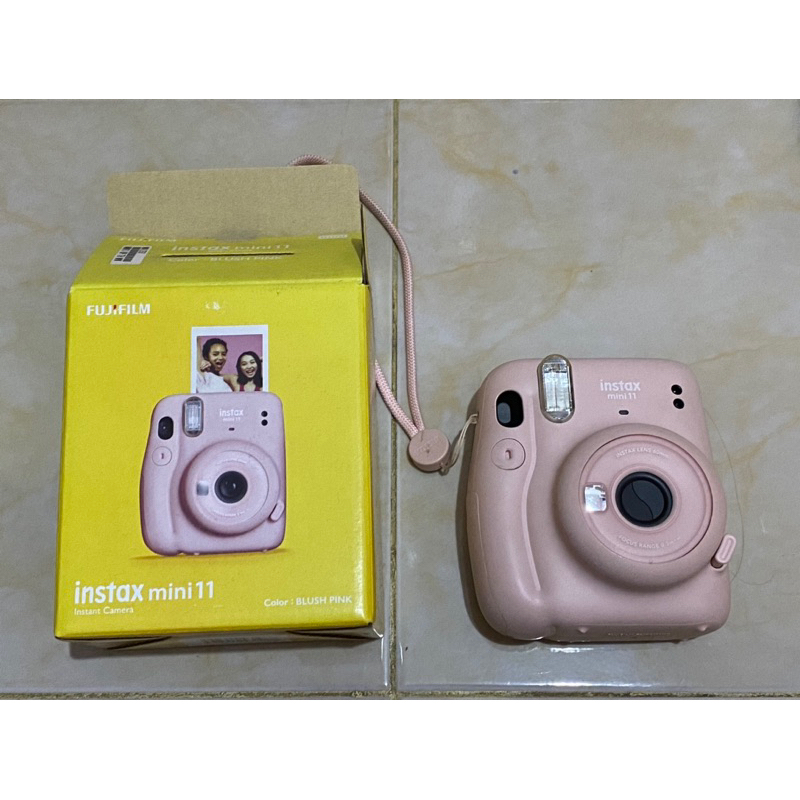 Kamera Polaroid Instax Mini 11