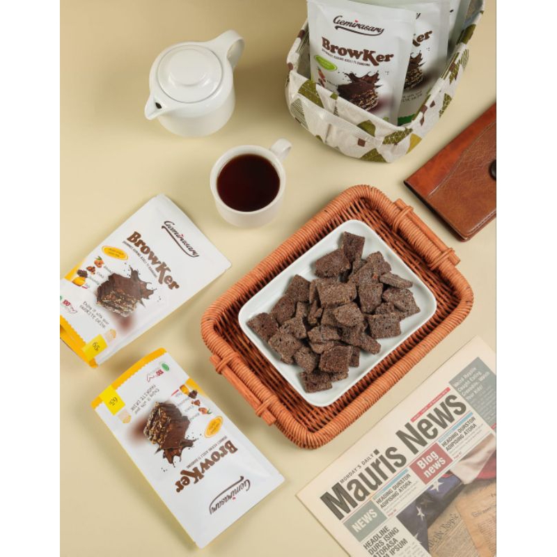 Browker Brownies Kering Extra Toping Asli Brownies Kering  (65gr)