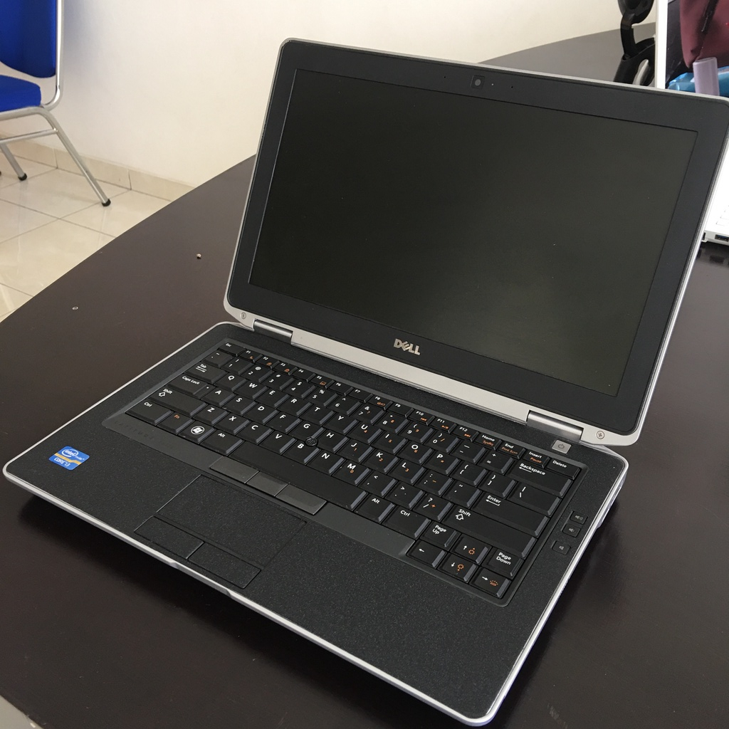 Laptop-Murah-Dell Latitude-E6330-Corei3 Gen 2-Ram4G-SSD128GB-Kamera-DVD-Design-Gaming-Win10-Siap Pakai