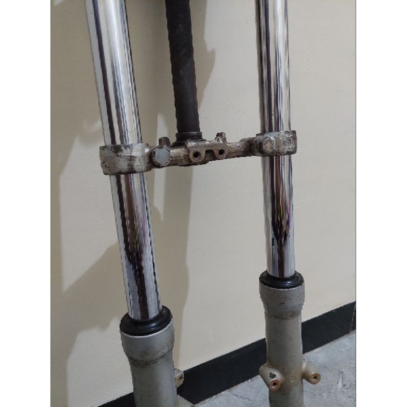 Shock depan scorpio ori copotan
