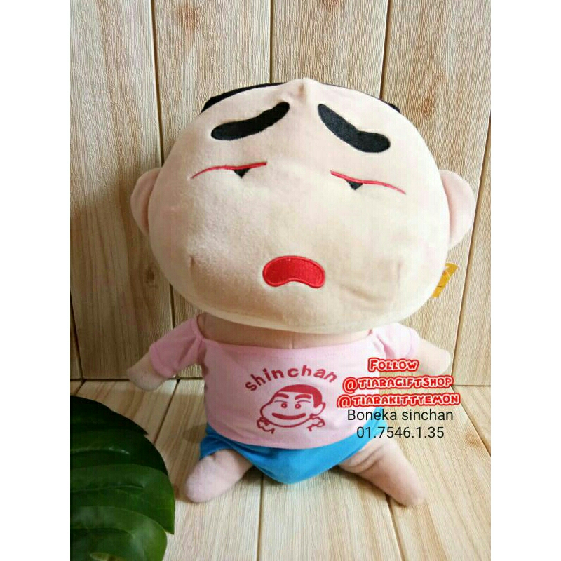 boneka sinchan
