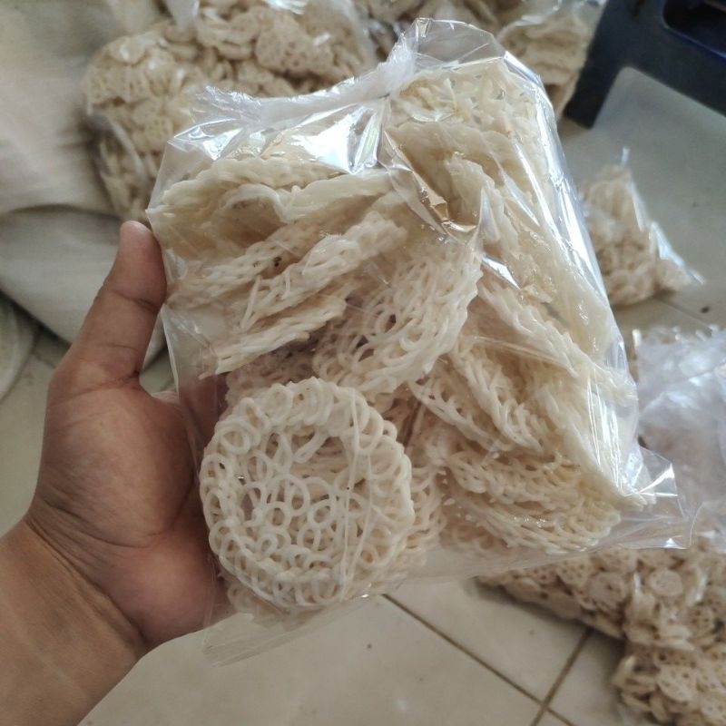 

kerupuk mentah besar 1/4kg