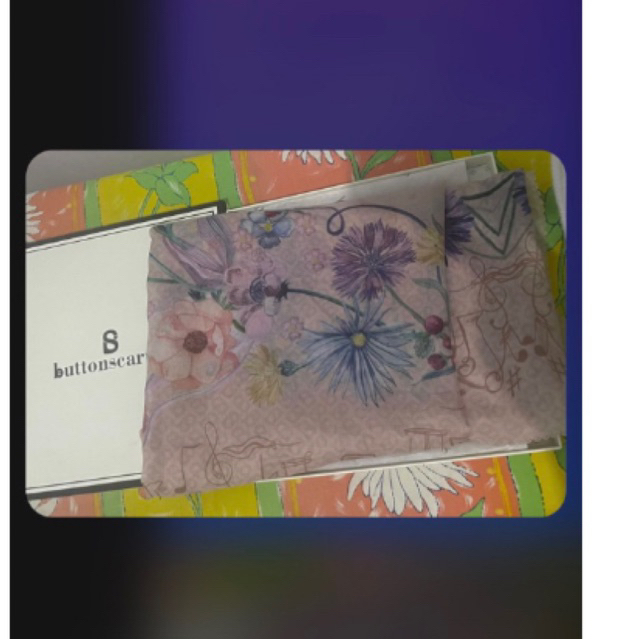 preloved buttonscarves nada fis