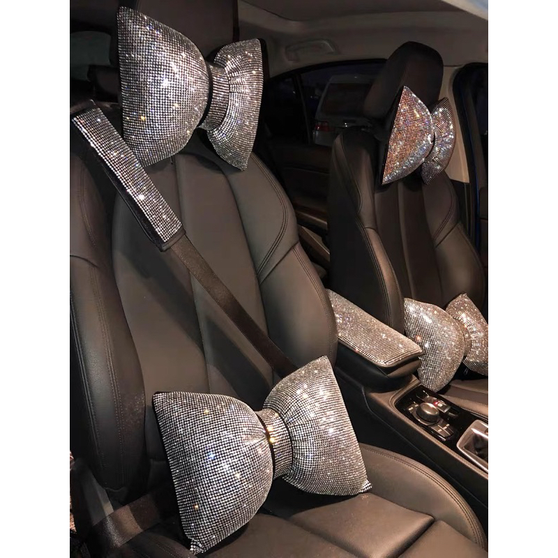 full blink bantl leher sarung seatbelt sarung rem bantal leher Bantal Kepala Leher Jok Mobil DAD BLUDRU FULL BLING BLING Series   Share:   Favorit (9) Cover Setir Mobil + Sarung Tangan + Sabuk Pengaman + Bantalan Sandaran Kepala