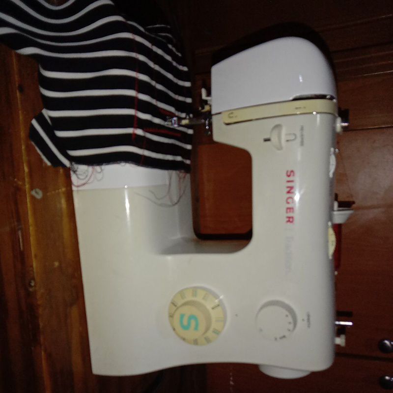 mesin jahit seken merk singer