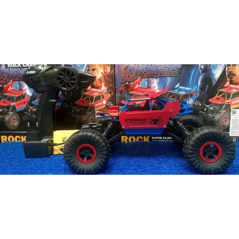 mainan mobil remot rc rock crawler 4x4 body metal alloy batre cash ukuran besar signal 2.4ghz bisa buat lomba cocok buat mainan anak mainan koleksi keluarga set kado anak bisa bayar di tempat