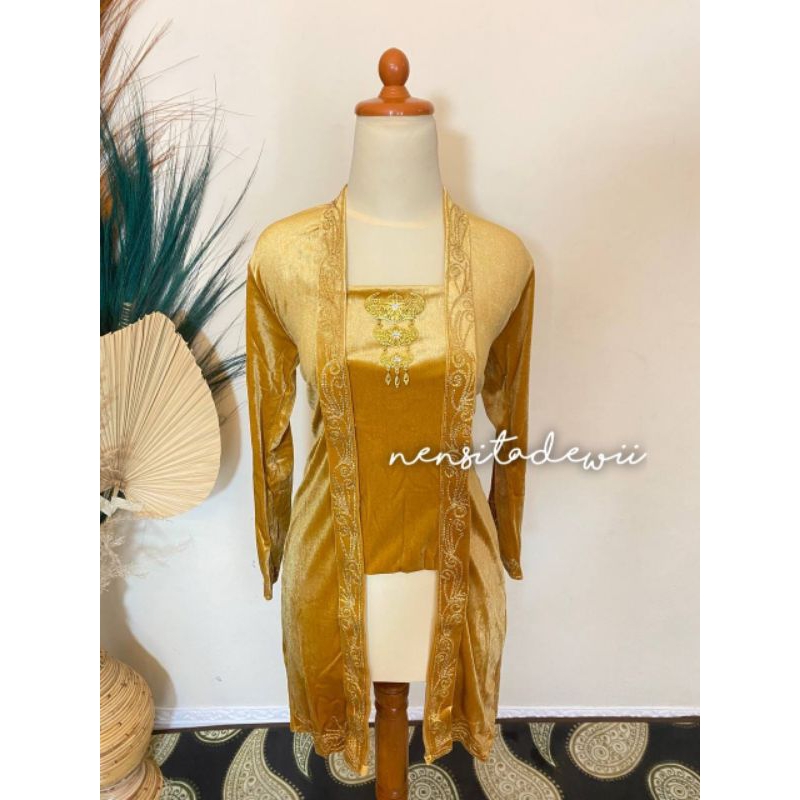 Kebaya Bordir Panjang, Model Kutubaru - Warna Gold