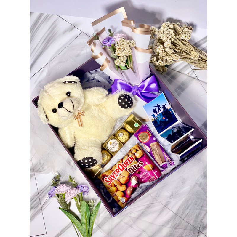 

Violet Series | special gift box snack box bunga bucket kado wisuda ulang tahun anniversary hampers hadiah