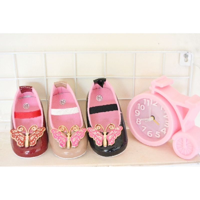 sepatu flat bayi perempuan prewalker 0 _12 bulan butterfly