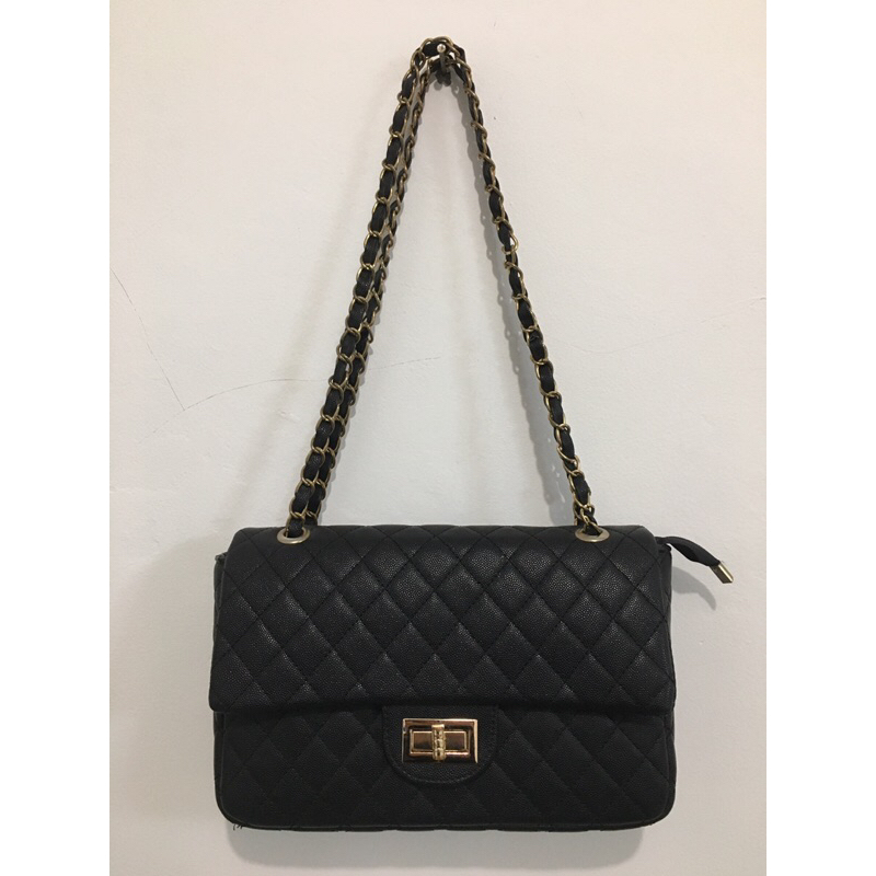Nego Tas Wanita Flap Shoulder Bag Claire Rectangle Black Gold Ori by MERCHE